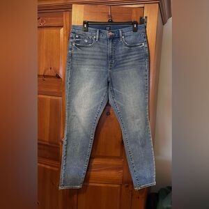 Gap True Skinny distressed jeans sz 31/12 regular short